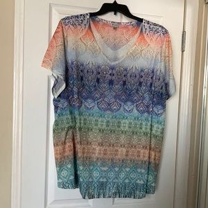 Woman’s plus size 30/32 Avenue short sleeve top